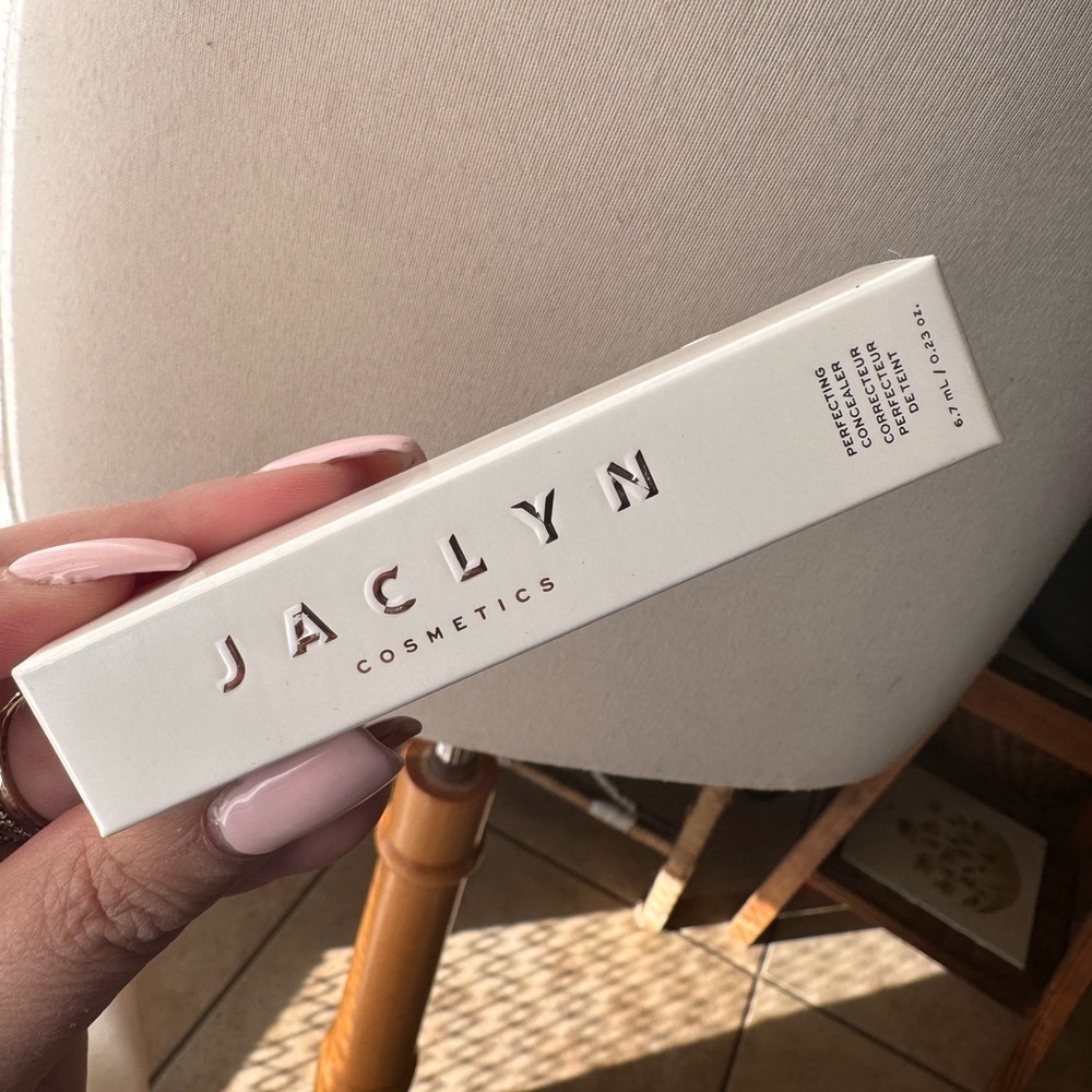 Jaclyn Cosmetics‎ Perfecting Concealer deep rich peach